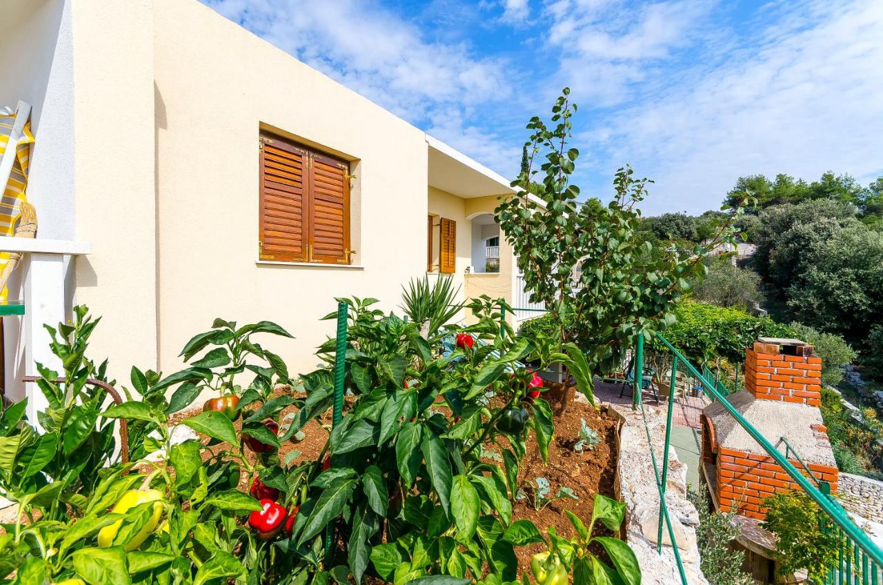 Apartments Toni Vinisce Exterior photo