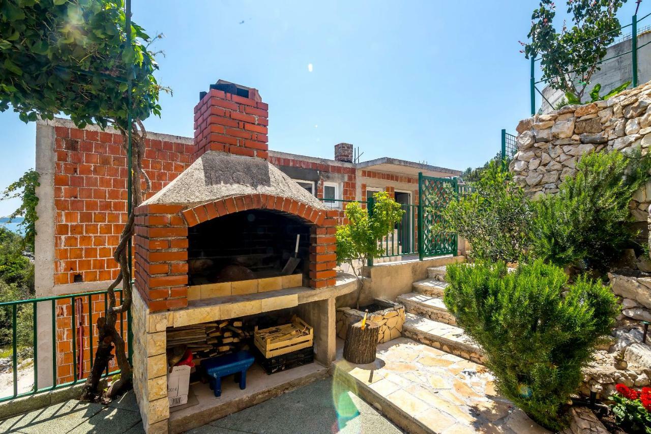 Apartments Toni Vinisce Exterior photo